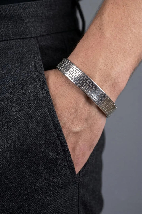 Sterling silver pattern bracelet