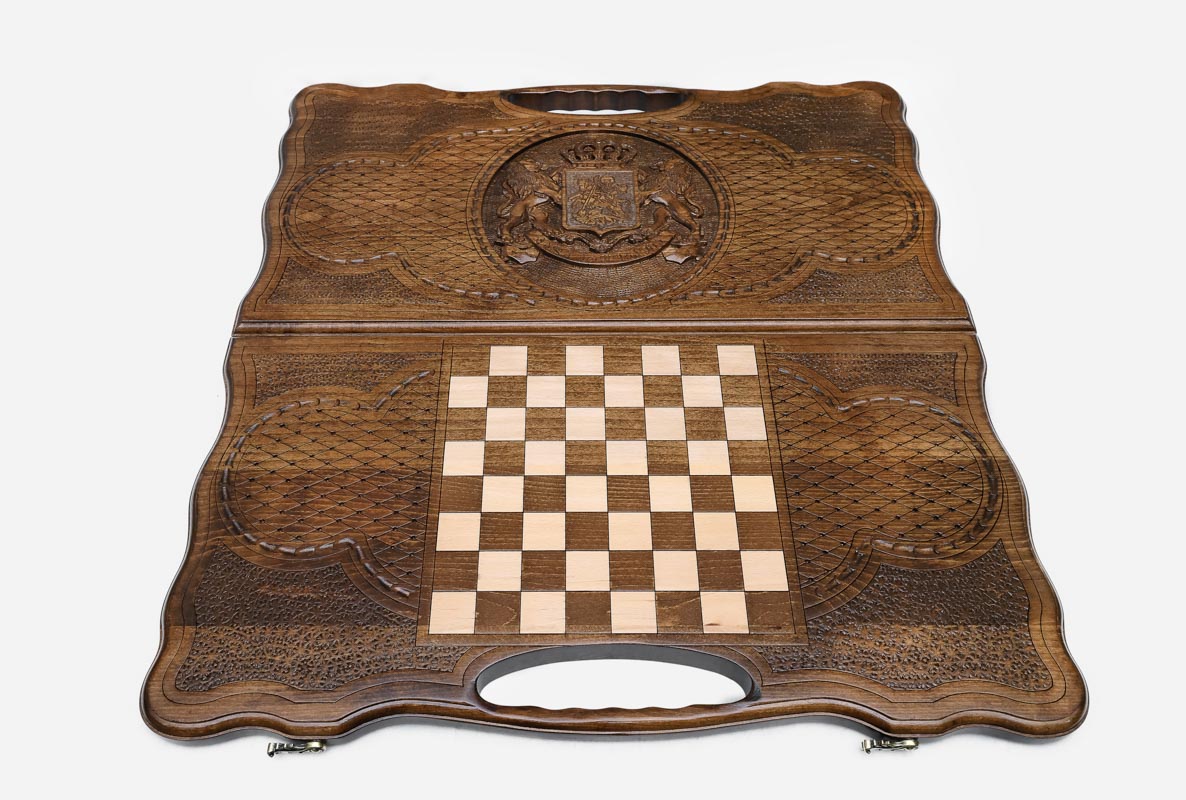 Georgian coat of arms backgammon set folded, carved heraldry showing