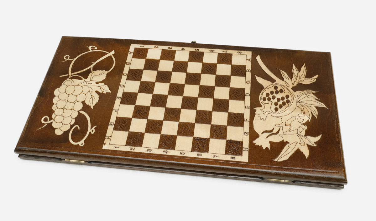Armenian backgammon set interior with playing points