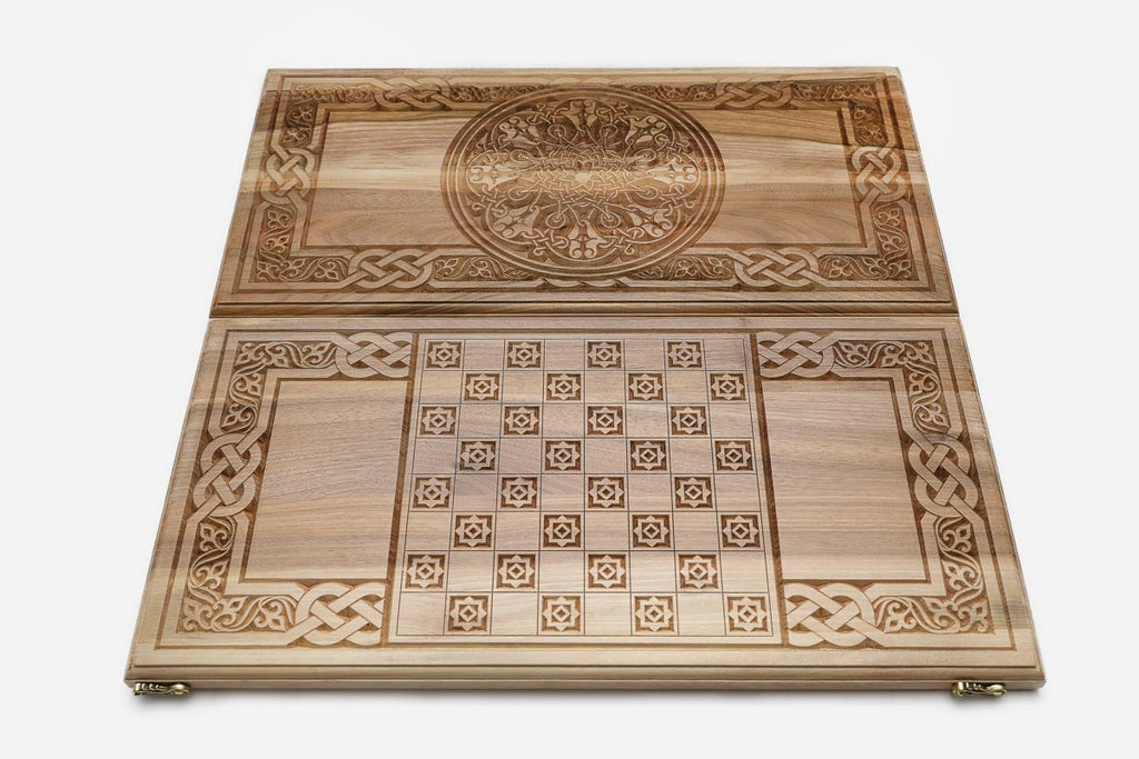 Grapevine backgammon set folded, carved clusters showing