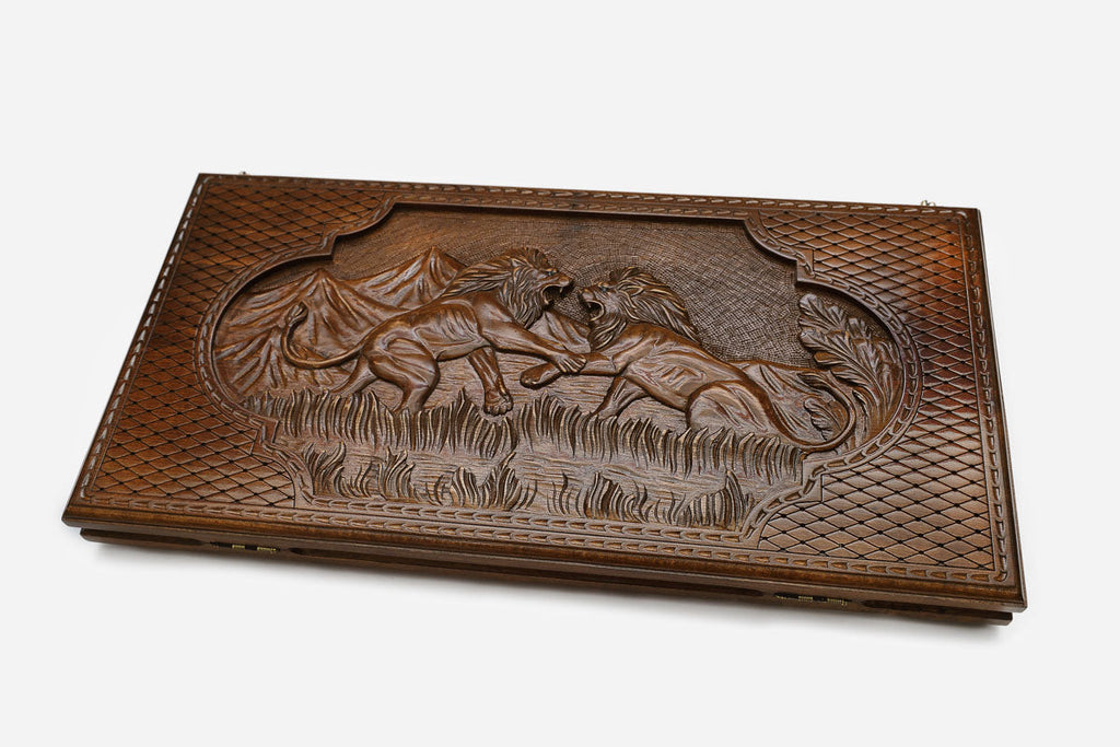 Fighting lions backgammon set with checkers and dice