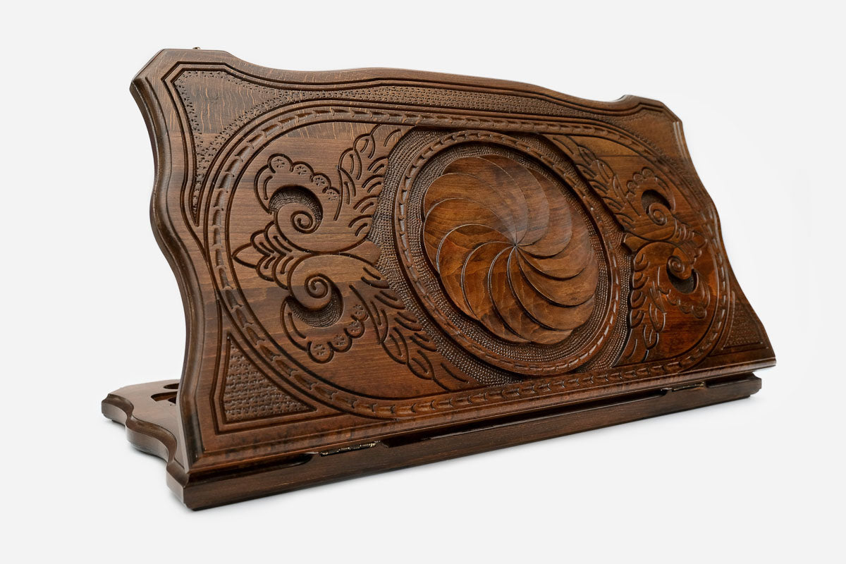 Armenian backgammon set carved with the arevakhach eternity sign