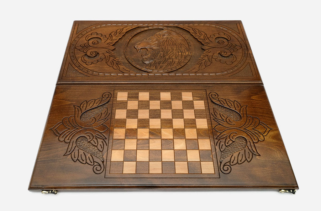 Sunburst lion backgammon set folded, radiating mane showing