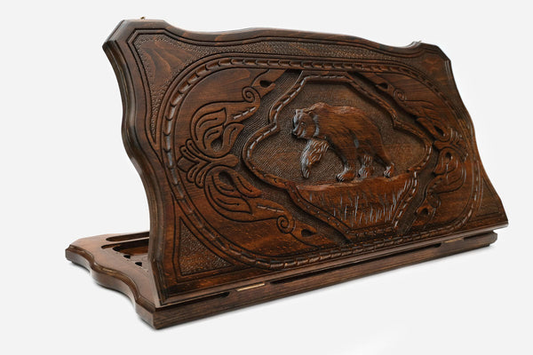 Backgammon Set with Bear - hand-carved wooden backgammon board