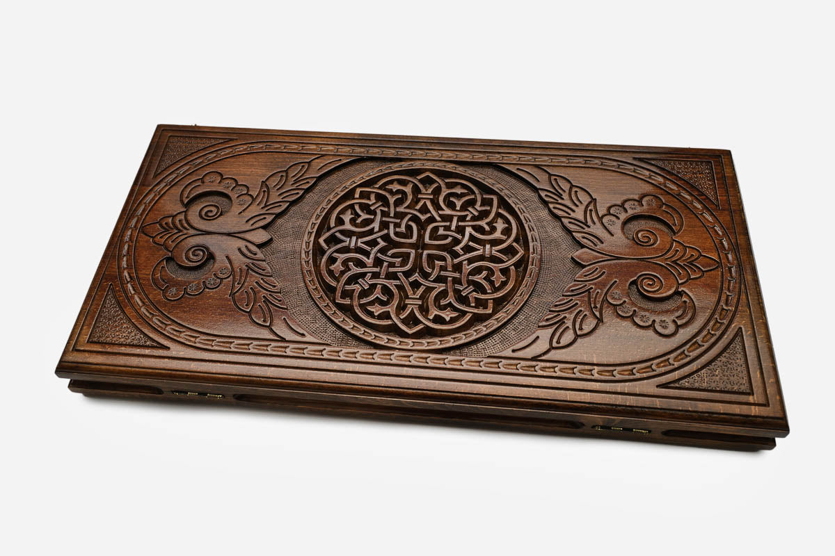 Border ornament backgammon set with 32 beech and walnut checkers, dice and carrying bag