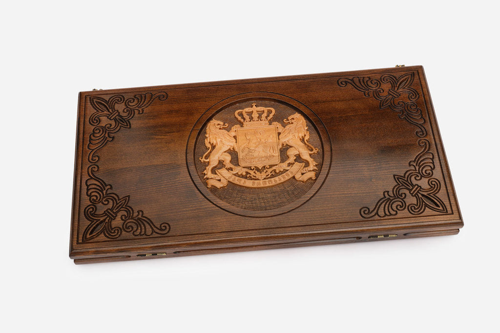 Crown and coat of arms backgammon set with 32 checkers, dice and carrying bag