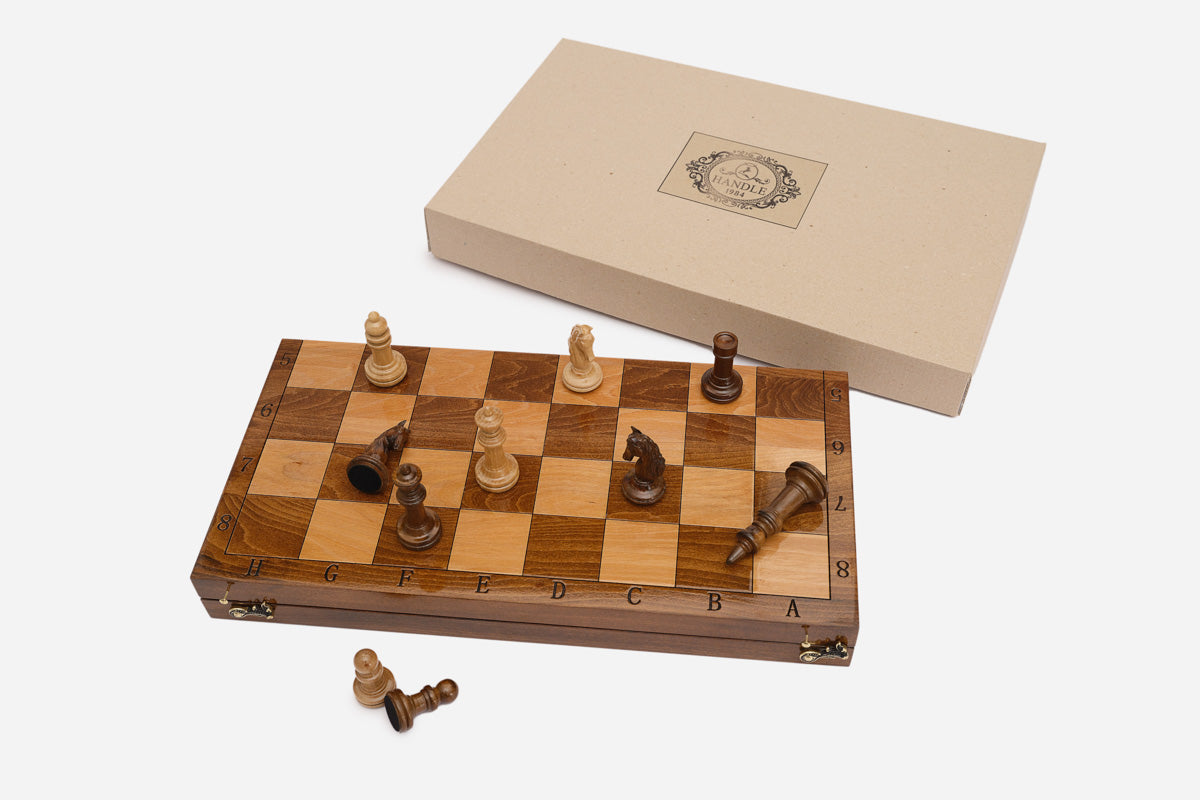 Tournament classic chess set, detail view