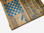 The board opened to the full 60 cm playing field with carved ornaments