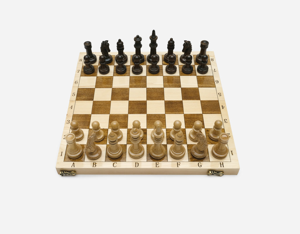 Handmade classic chess set with carved border