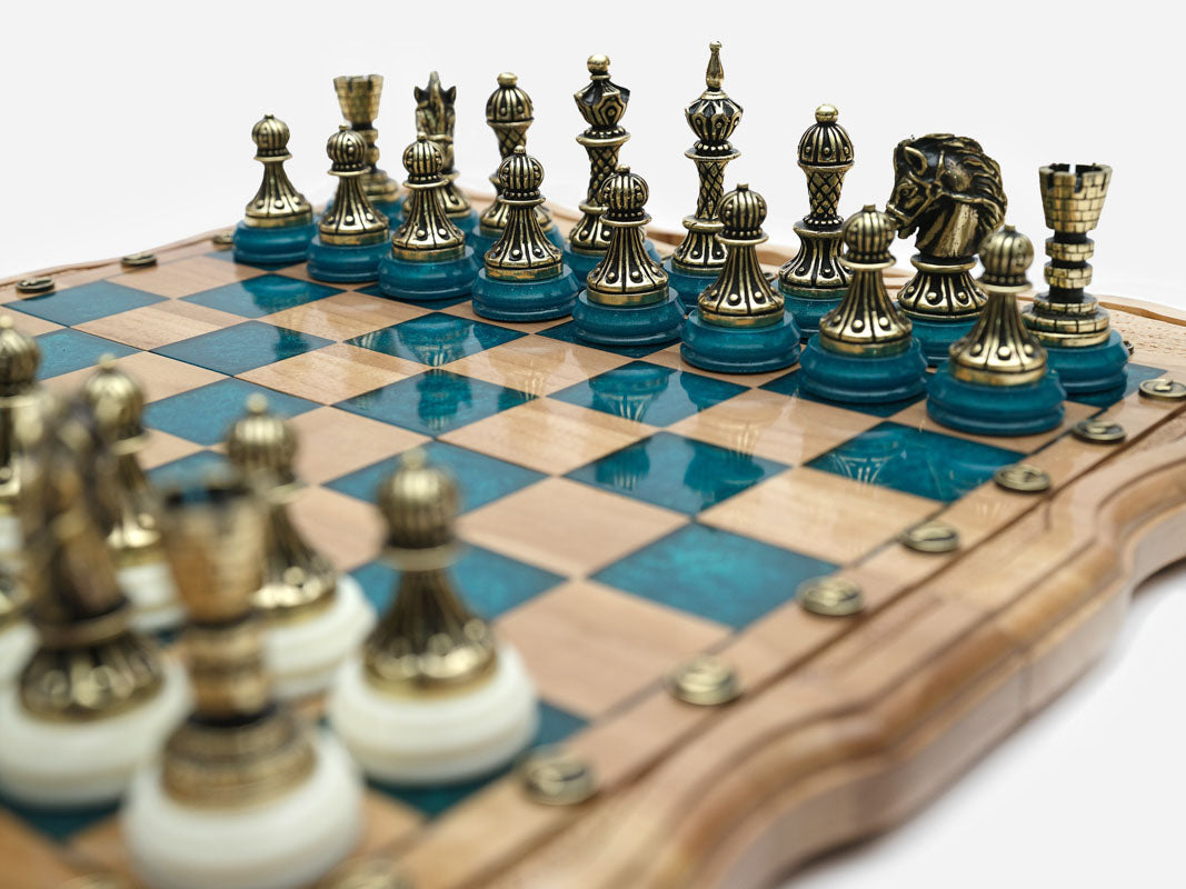 The opened case showing the second playing layout inside