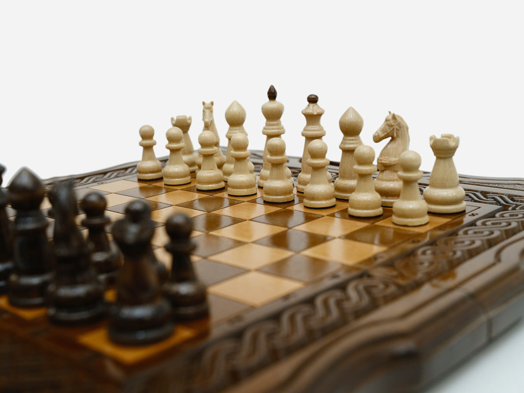 Beech grain across the folding games board