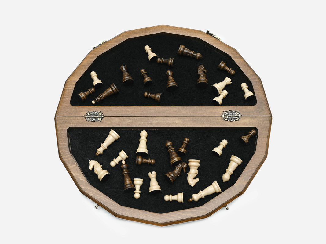 Luxury geometric chess set, detail view