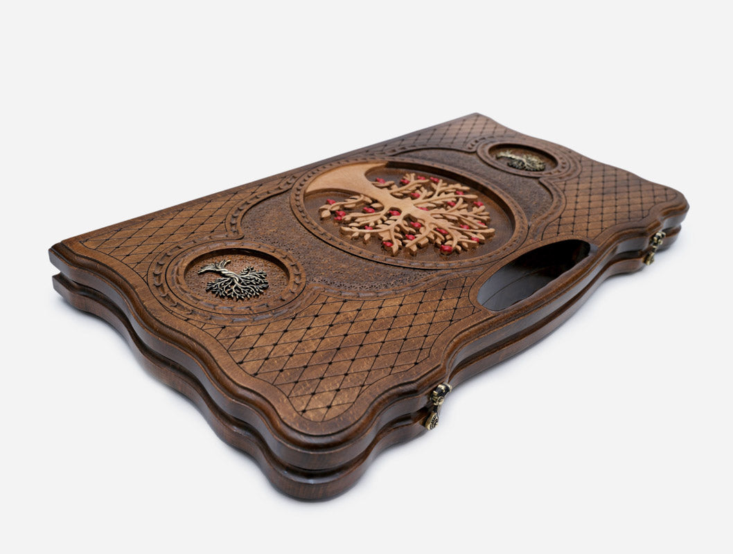 The cut-out carry handle and the hand-cut cross-hatched field