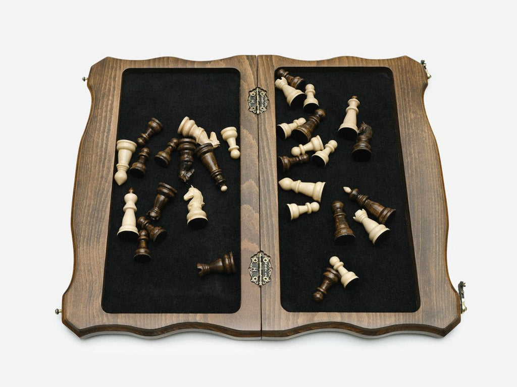 The board open showing both felt-lined compartments with the pieces stored inside