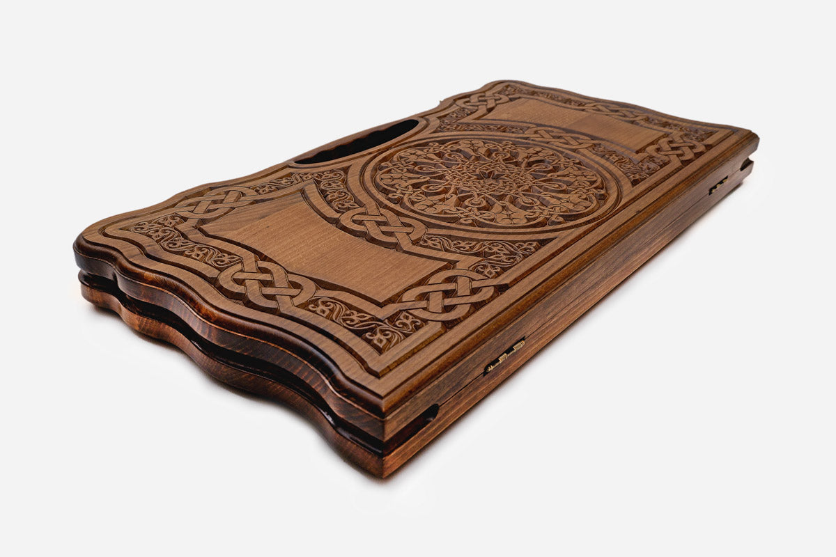 Detail of the interlaced carving in the corner panels