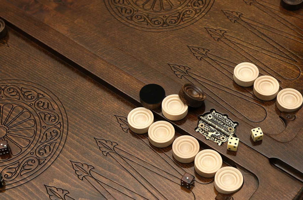 Beechwood lion backgammon board, full view