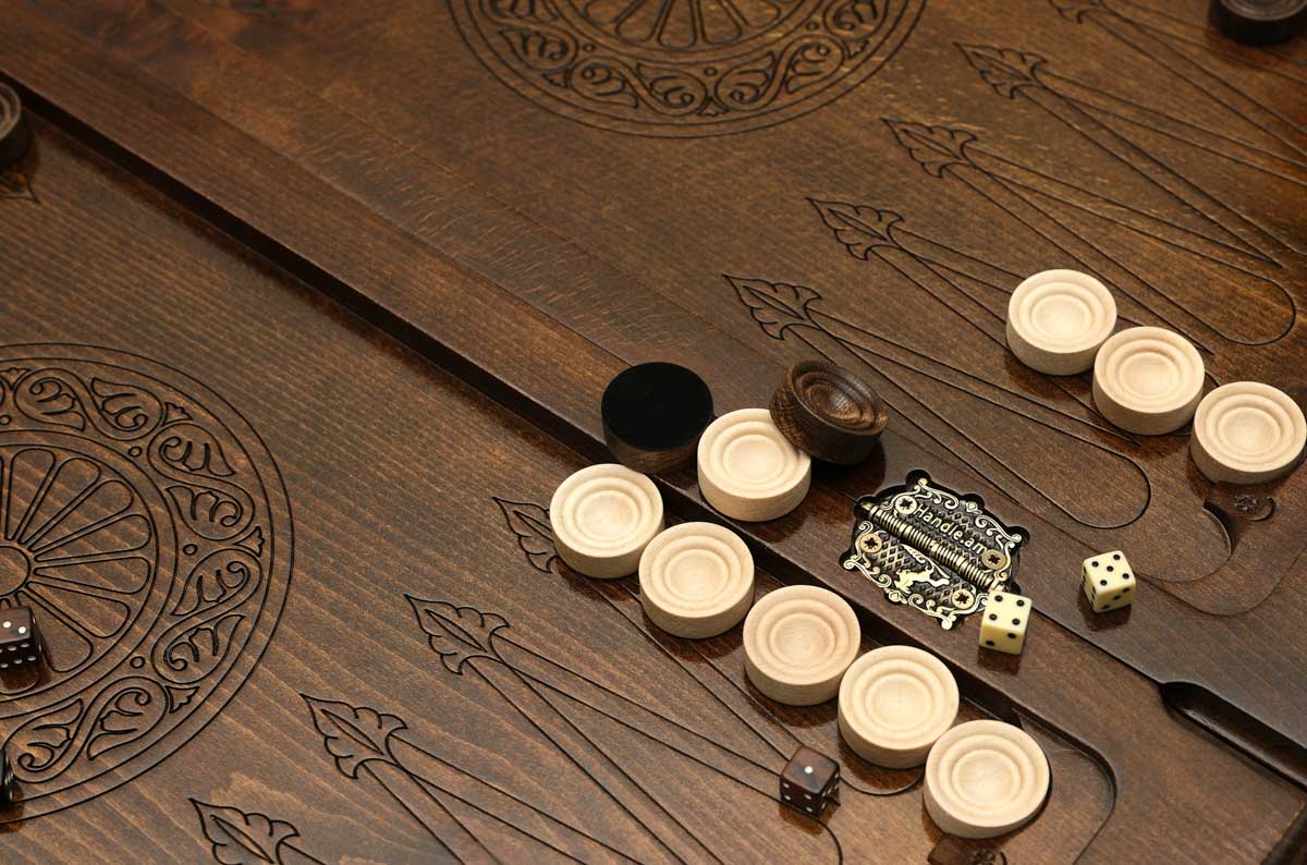 Beechwood lion backgammon board, full view