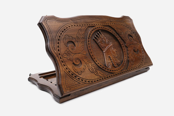Armenian backgammon set with Tigran the Great carved in profile