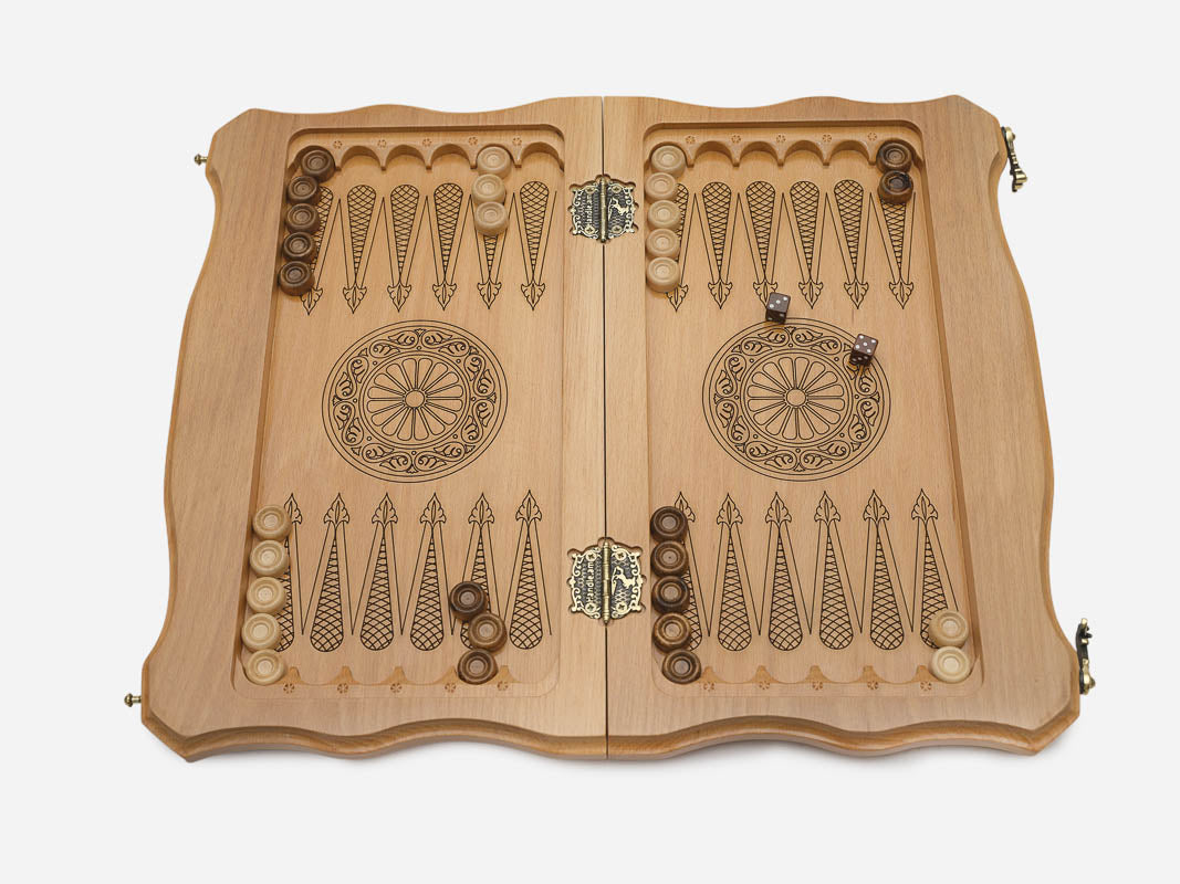 The board opened to show its felt-lined interior