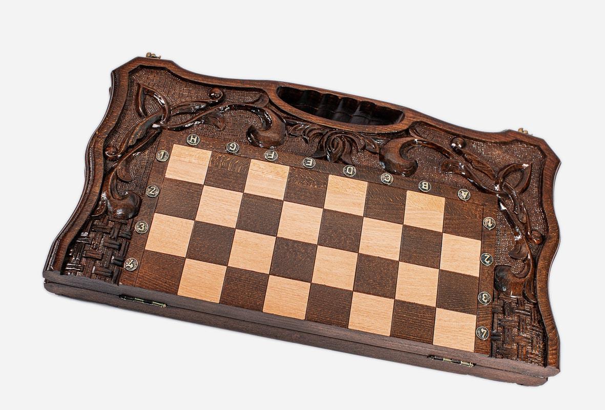 Luxury chess backgammon set with 32 wooden pieces and 32 checkers