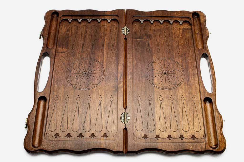 Nardi playing field inside the lion backgammon board