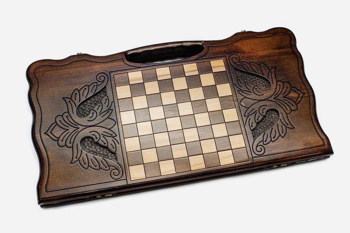 Angled view of the eagle and octagon star backgammon board