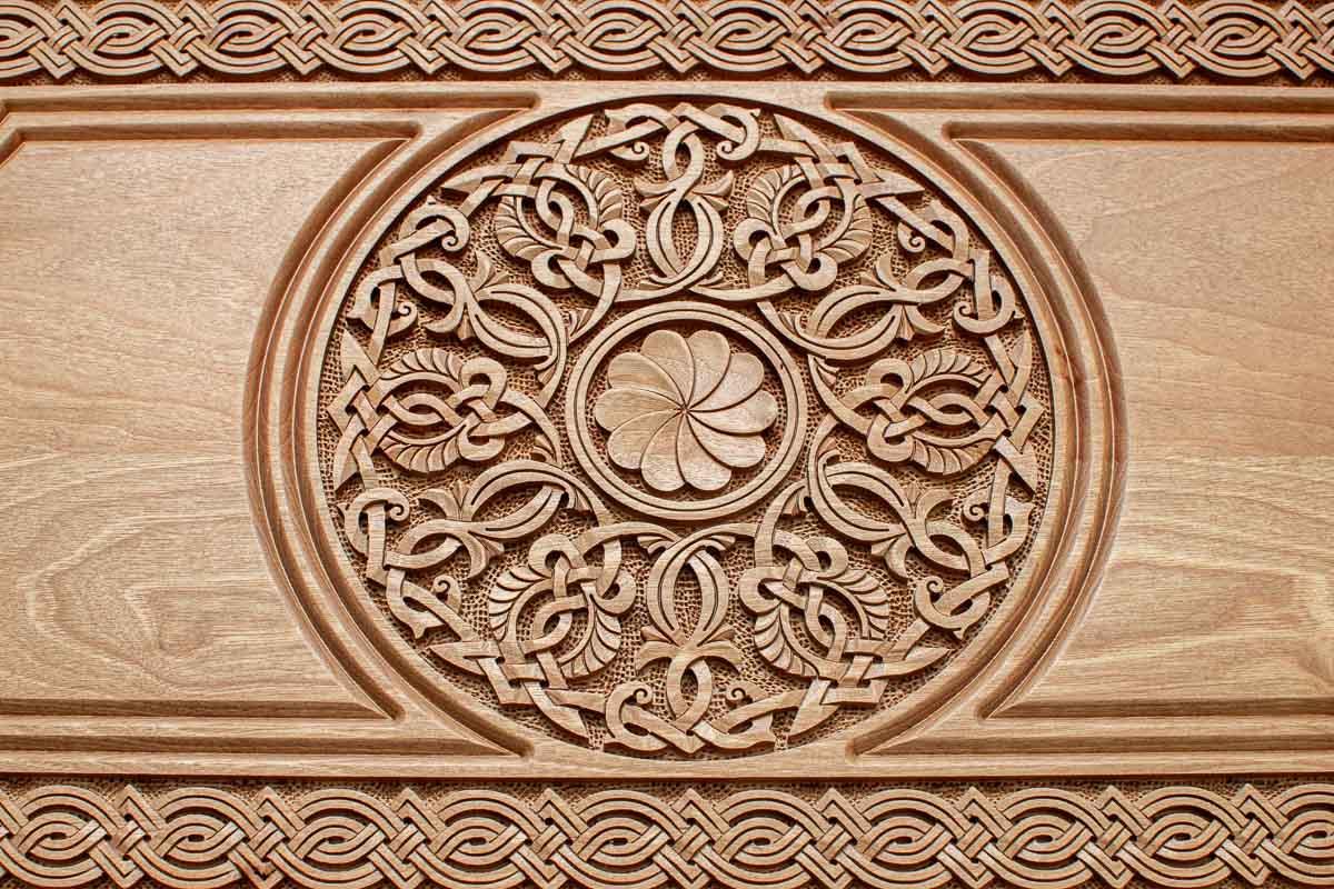 Carved reverse face of the walnut Armenian backgammon set