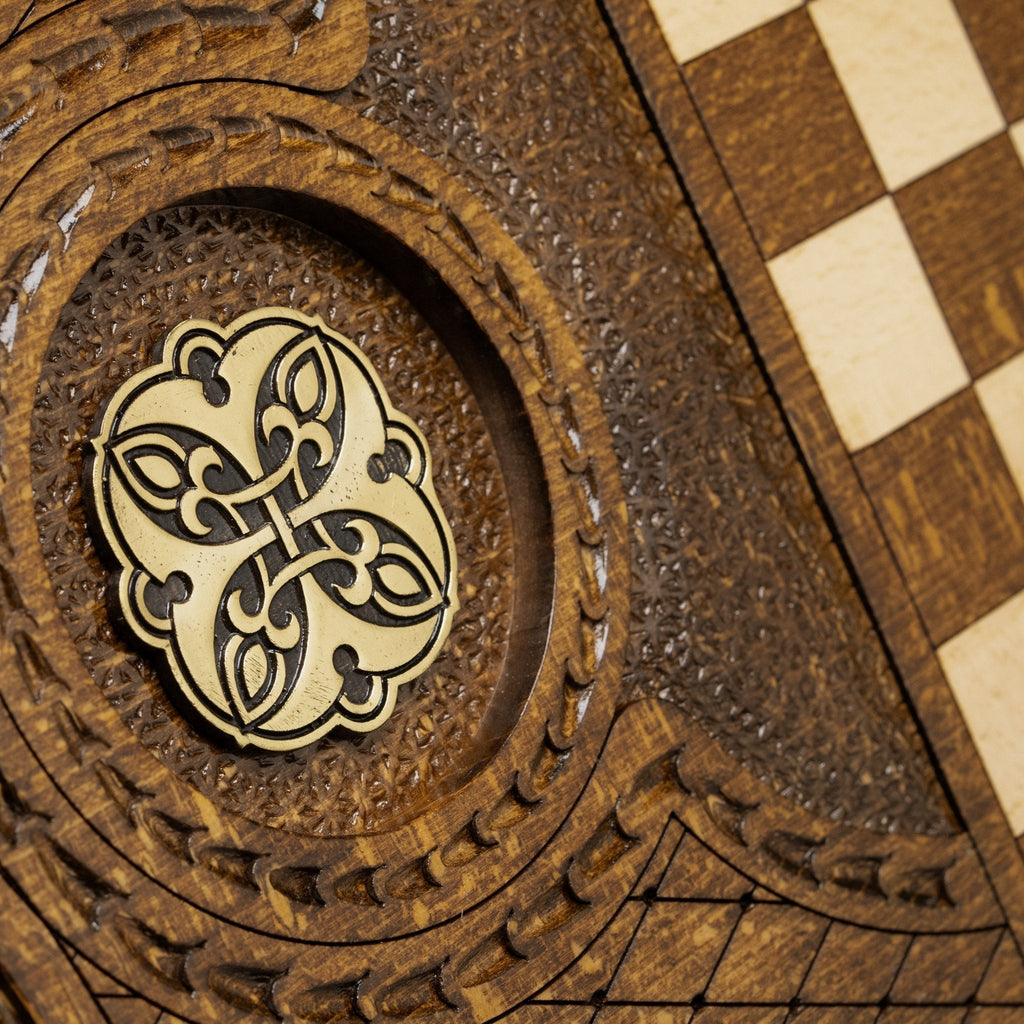 Luxury Backgammon Set – Ornate Design with Bronze Details