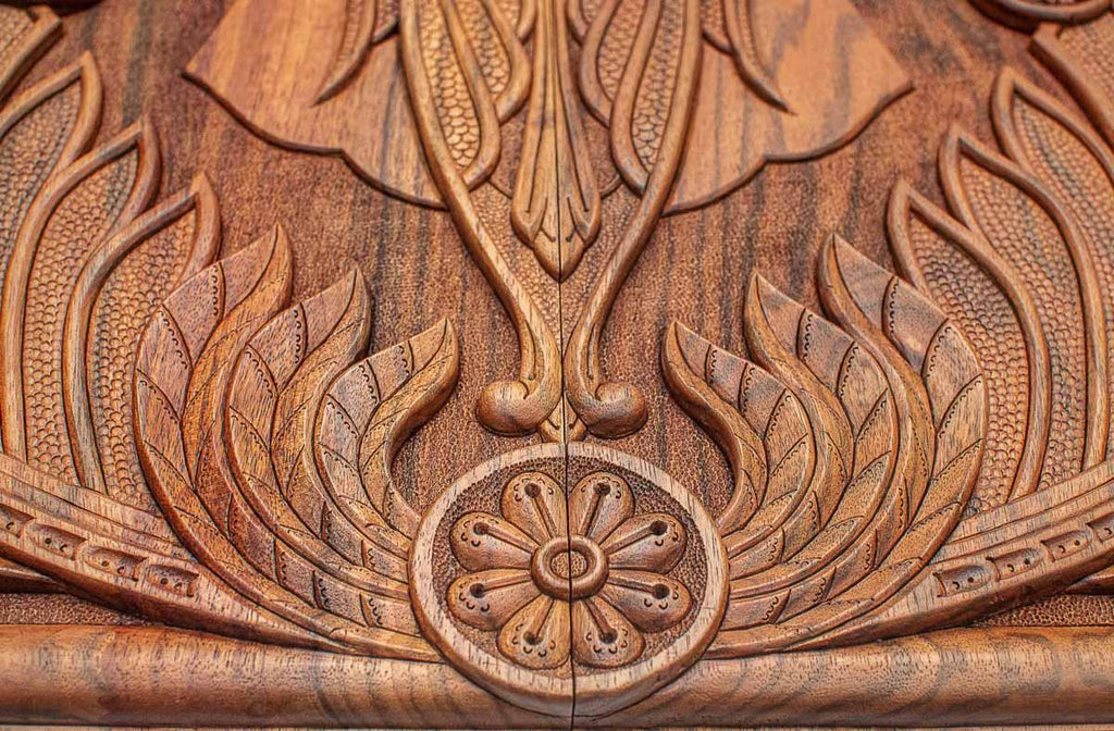 Detail of the carved wheat and ornaments