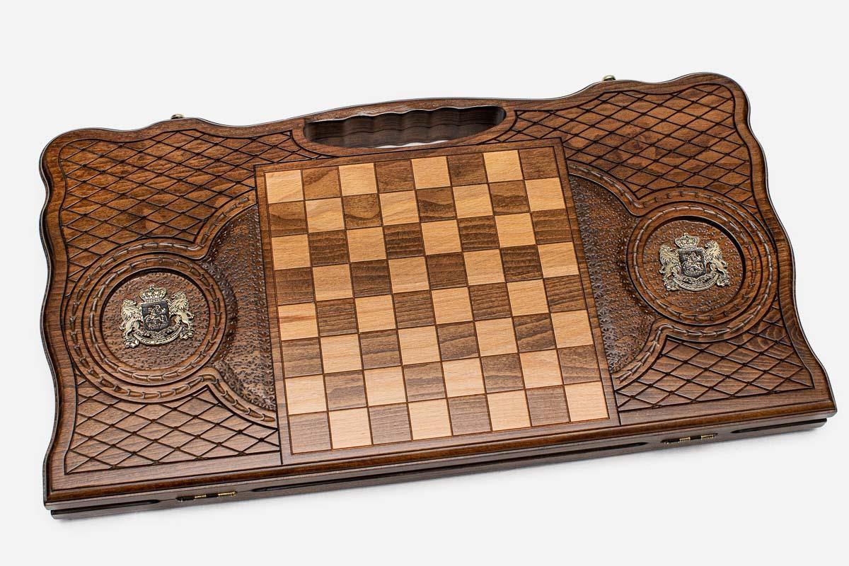 Angled view of the Georgian coat of arms bronze backgammon board