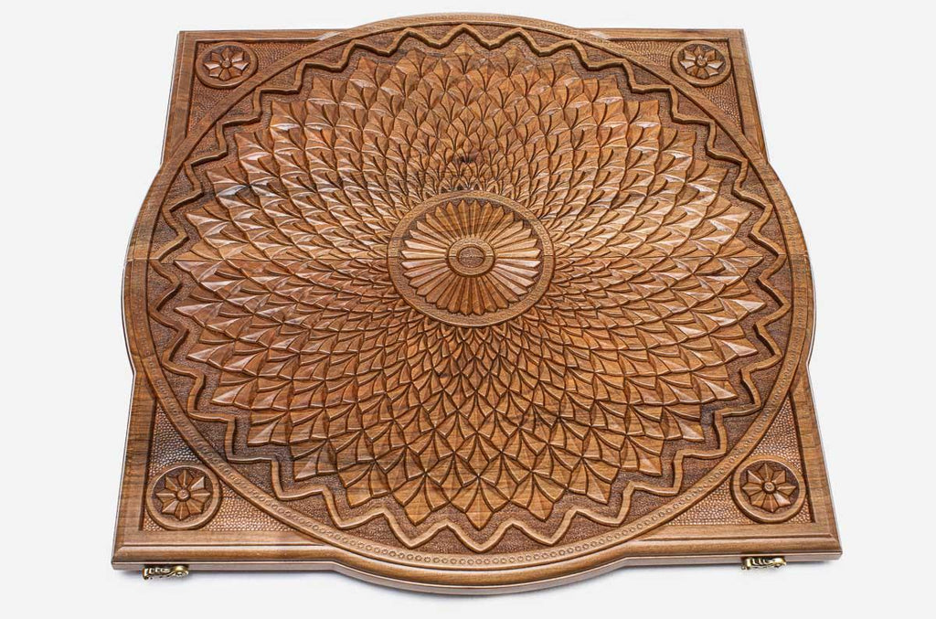 Detail of the carved petals