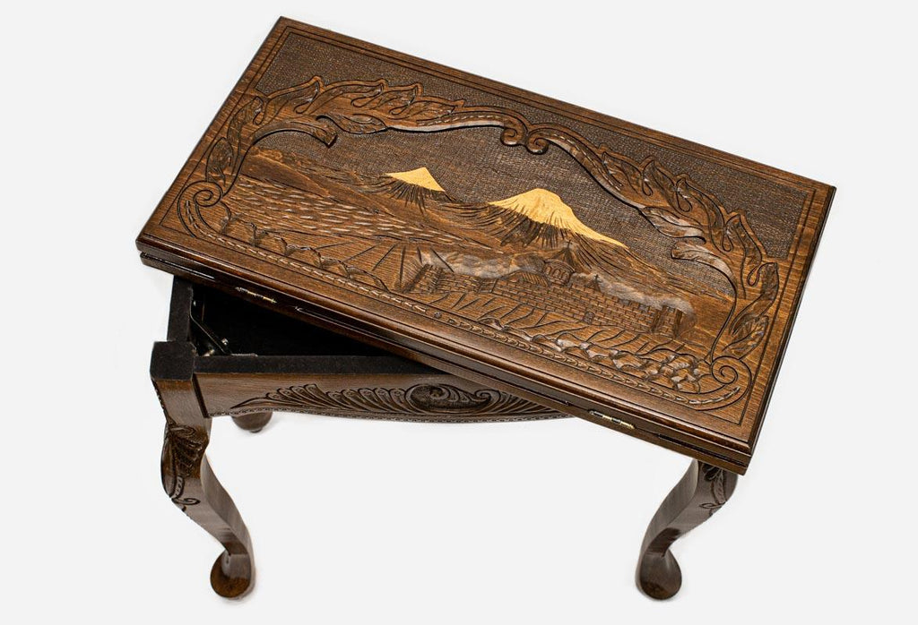 Mount Ararat backgammon table opening to reveal the playing field