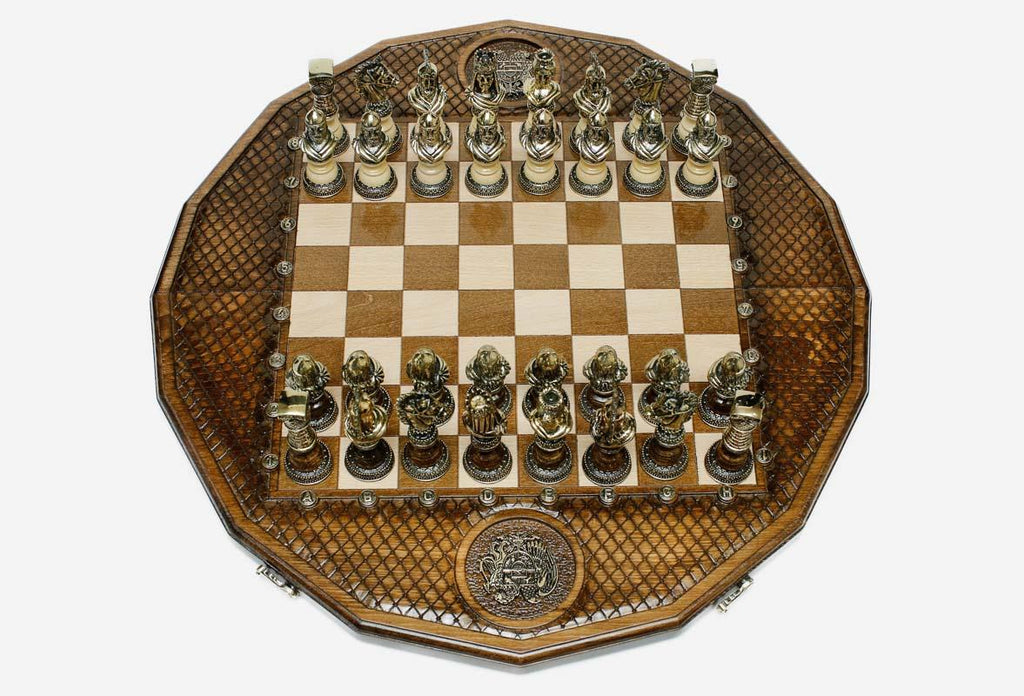 Detail of the Armenian coat of arms inlaid in metal within the lattice border