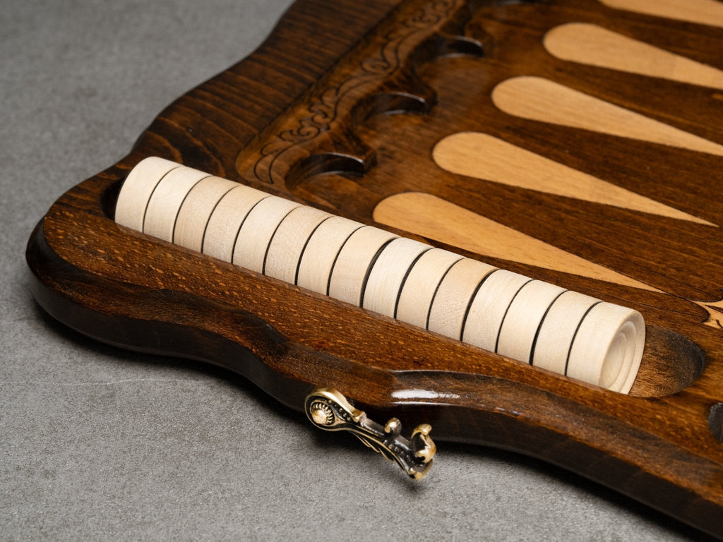 Luxury Backgammon Set – Majestic Lion Design with Bronze Details
