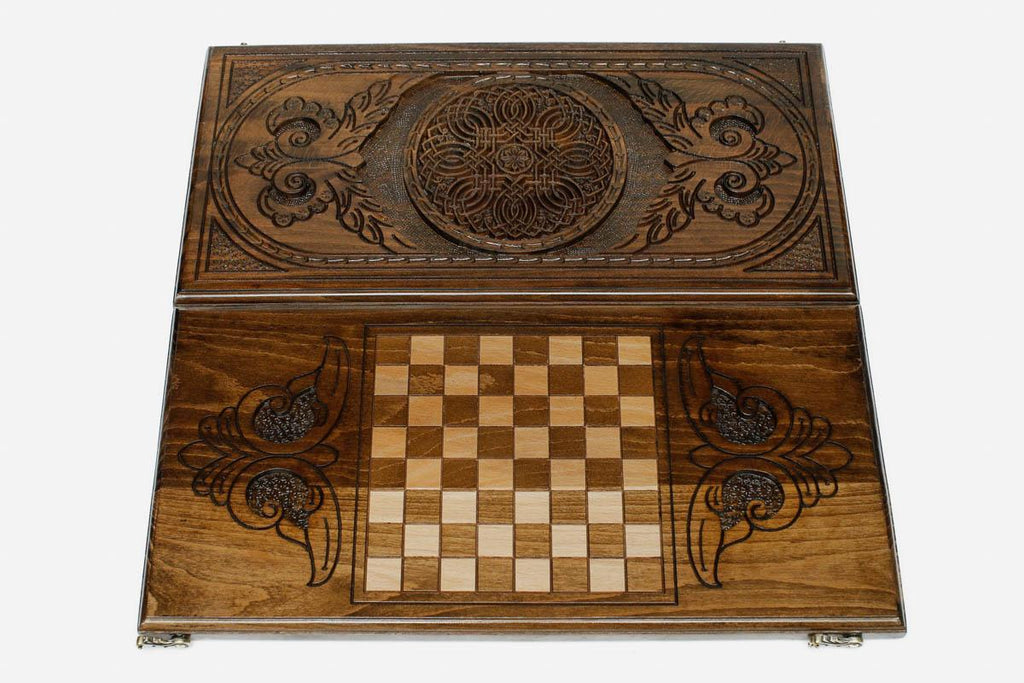 Armenian backgammon board opened for play, 50 cm field