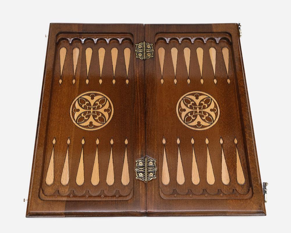 Close-up of the lattice carving on the beech board