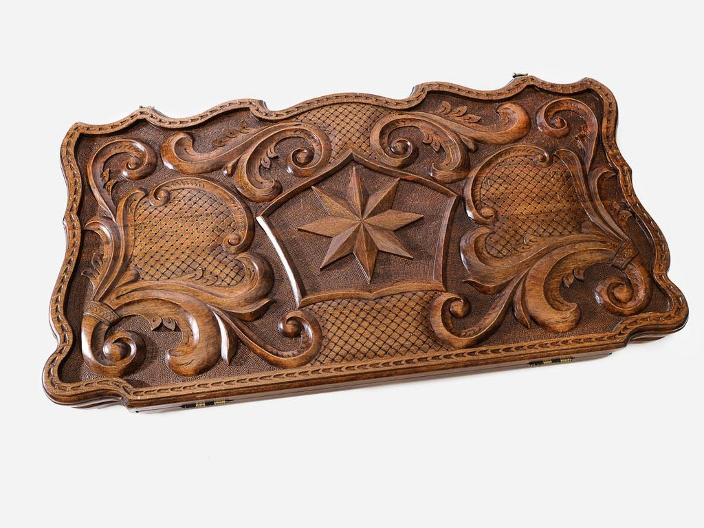 Crown and octagon backgammon set folded, deep carving showing