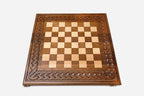 Rope coils carved around the wooden chessboard