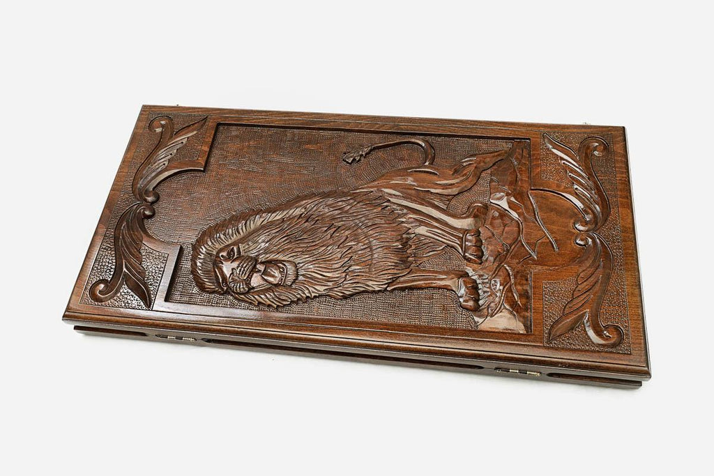 Standing lion backgammon set folded, heraldic pose showing