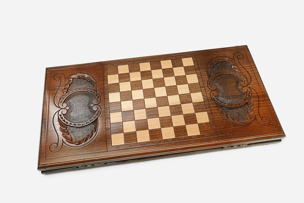 Grand stag backgammon set folded, spread antlers showing