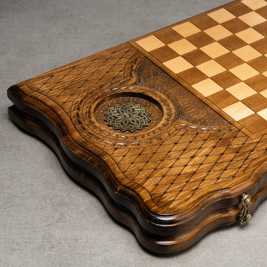 Luxury Backgammon Set – Ornate Carved Design