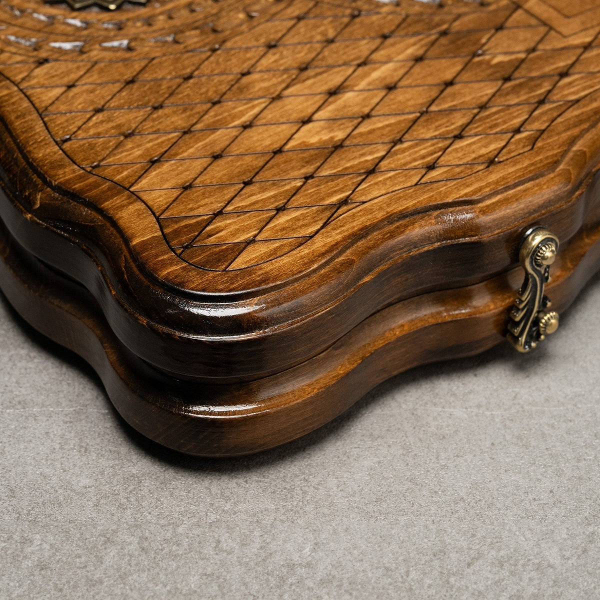 Luxury Backgammon Set – Ornate Carved Design