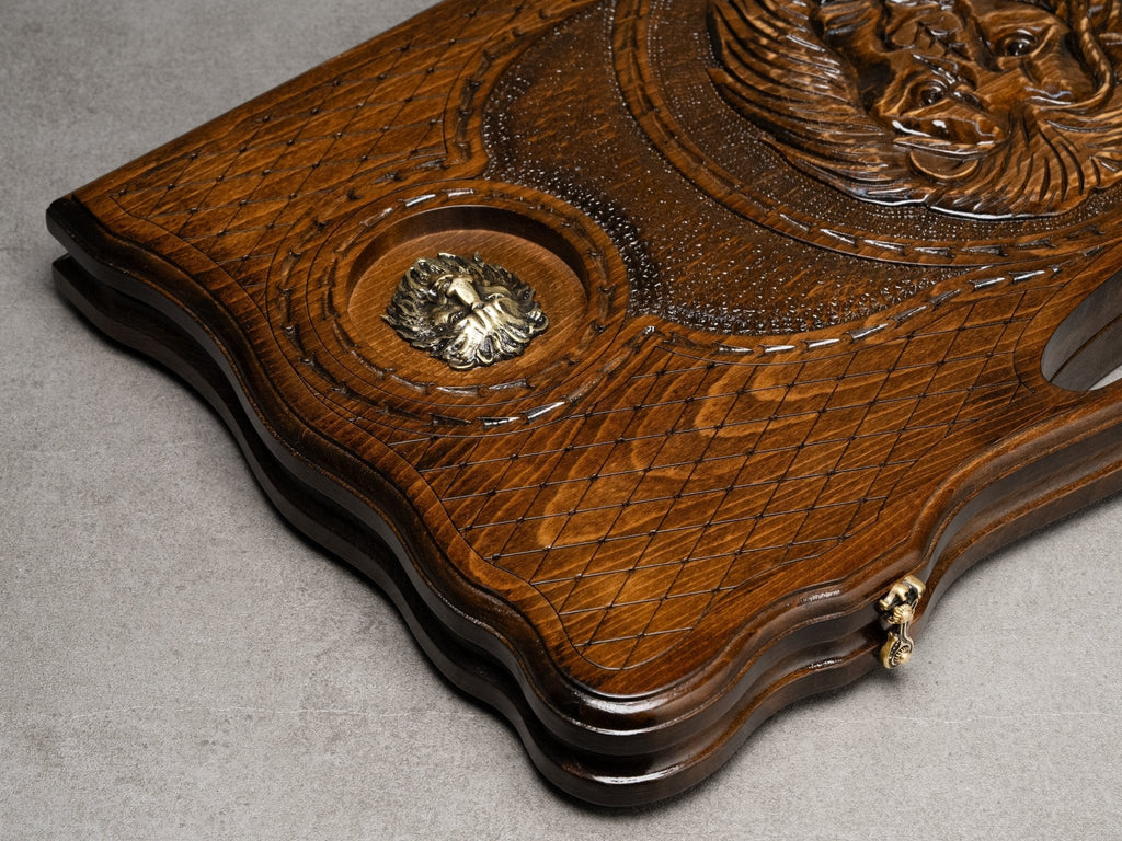 Luxury Backgammon Set – Majestic Lion Design with Bronze Details