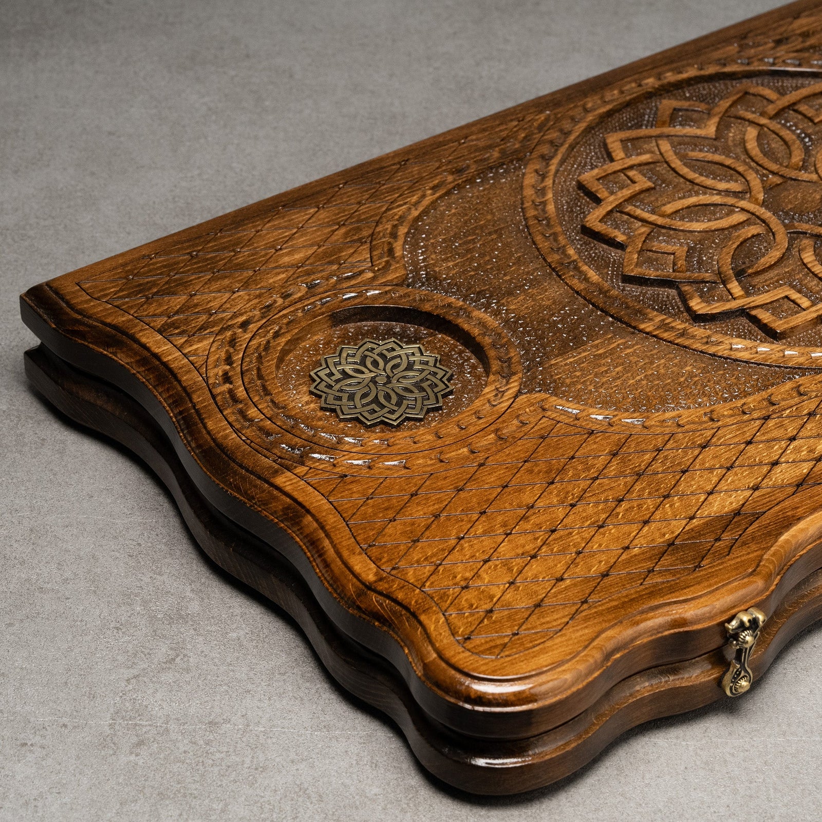 Luxury Backgammon Set – Ornate Carved Design