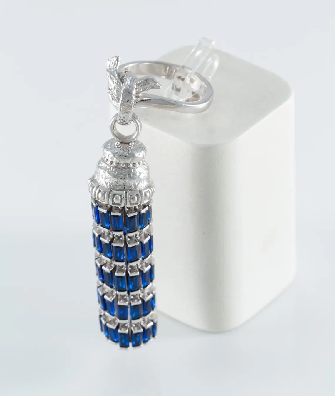 Rhodium plated cubic zirconia jewelry set with tassel design
