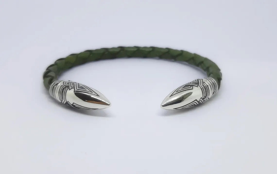 Men's leather bracelet with bullet detail