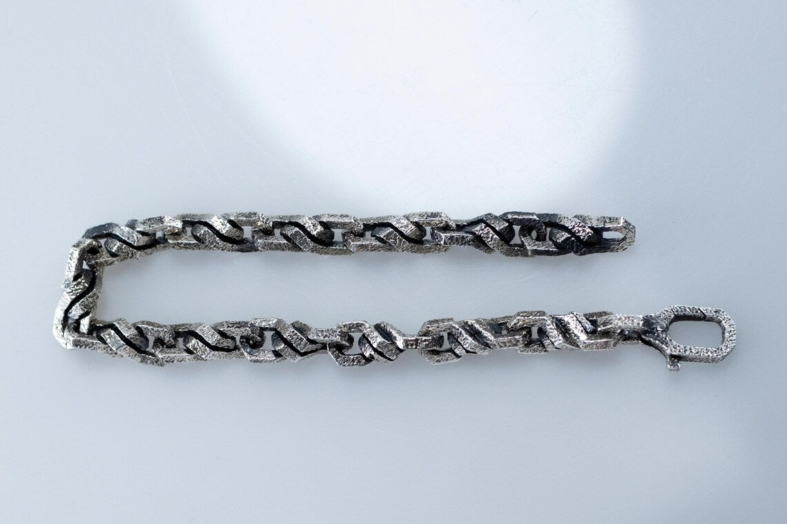 Textured silver link bracelet