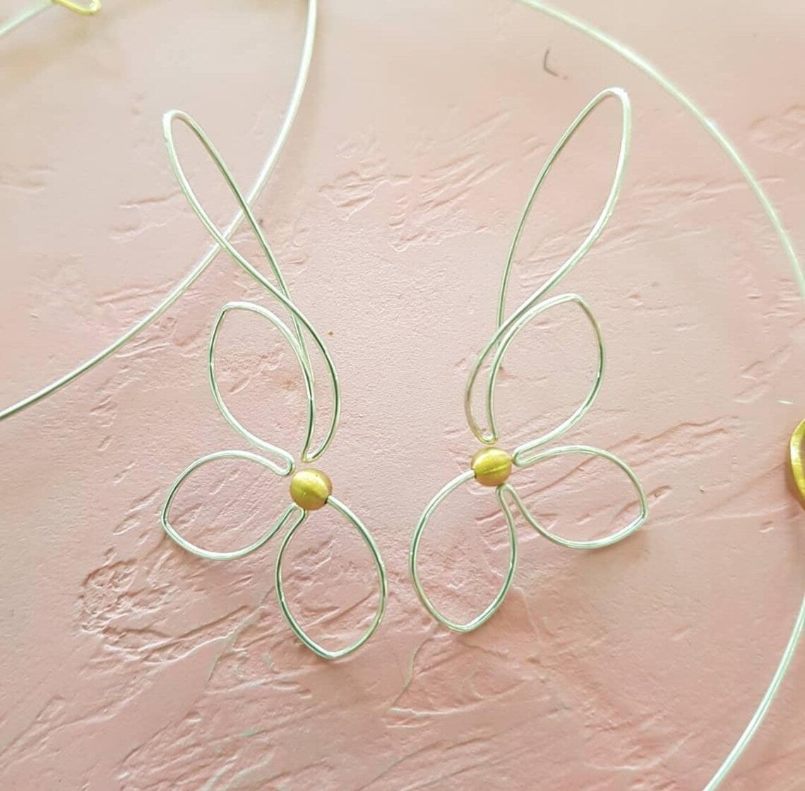 Flower and pearl sterling silver earrings