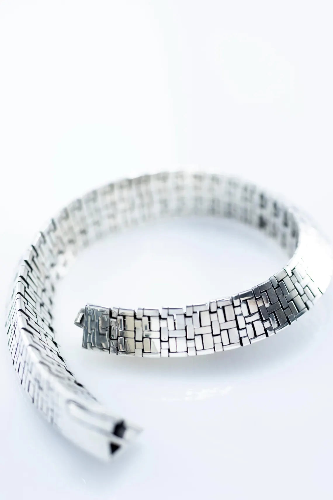Contemporary geometric jewelry