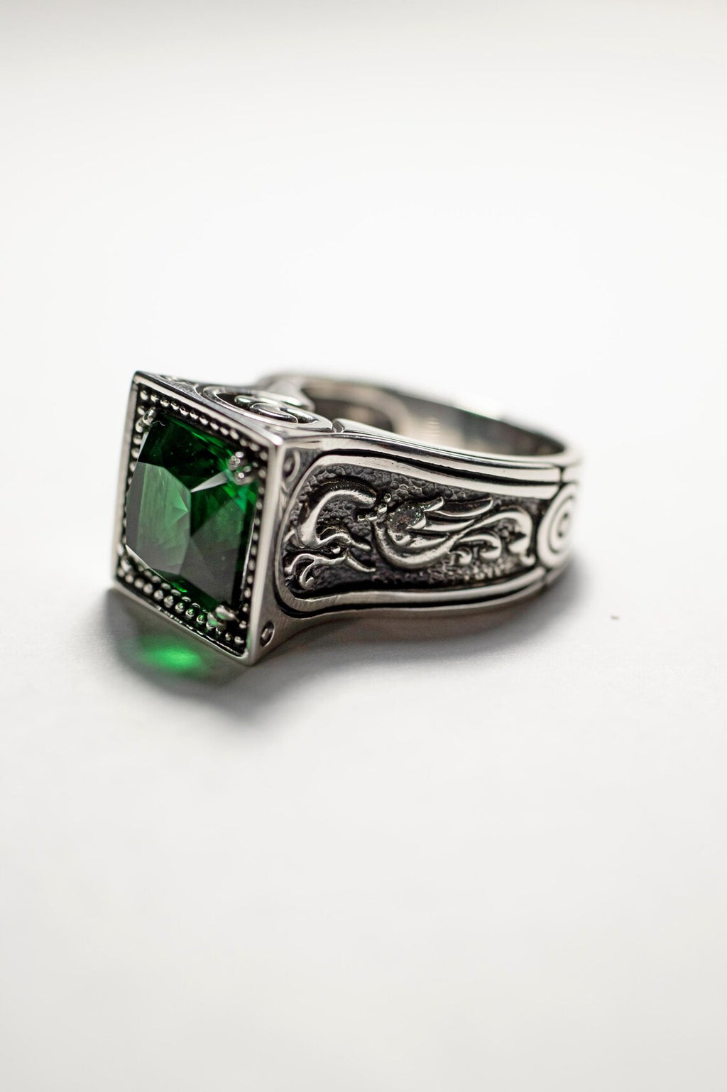 Gothic bird statement ring in solid 925 silver